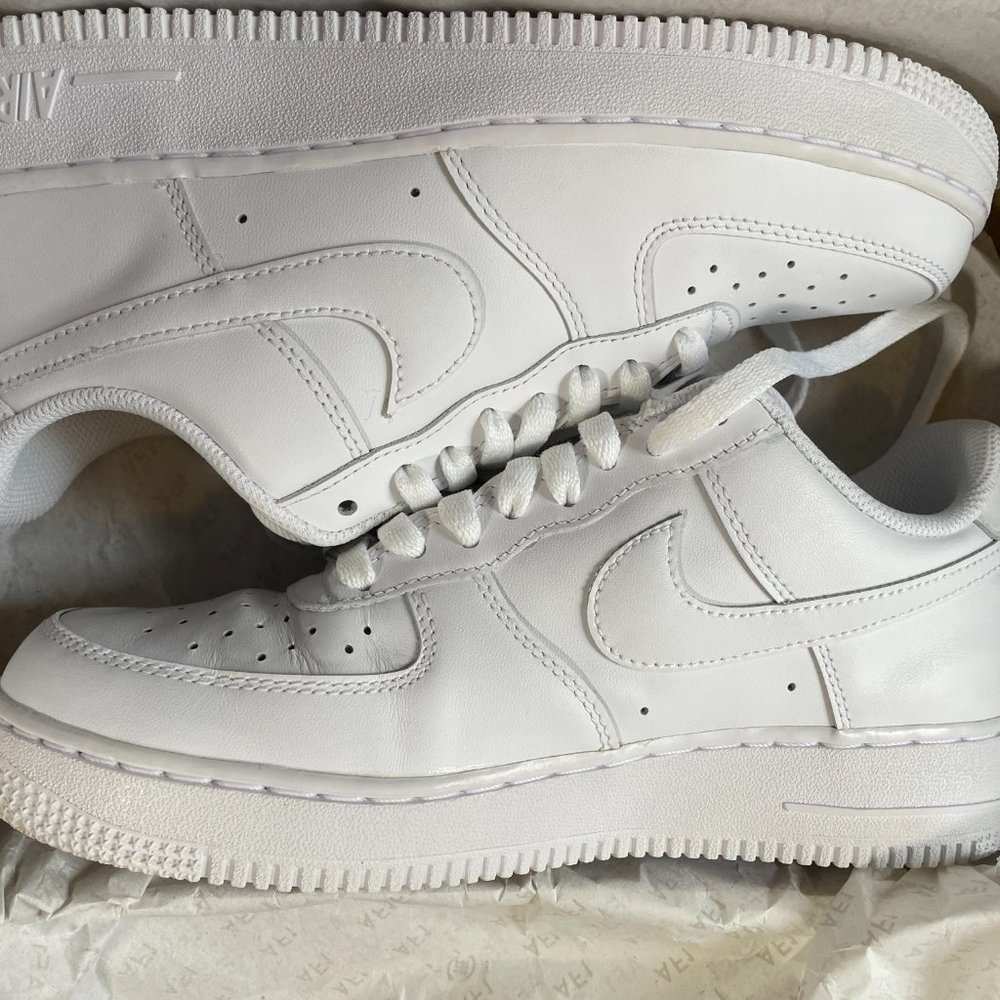 Nike Air Force 1 White Sneakers Womens Size 9 in Like New Condition!